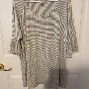 Cute Grey striped butterfly sleeve tunic tee